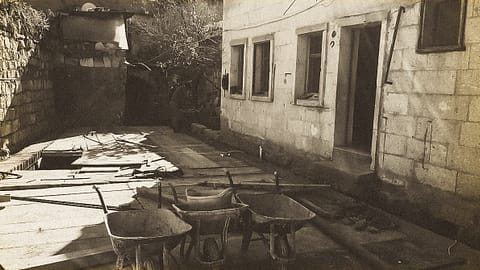 old_06